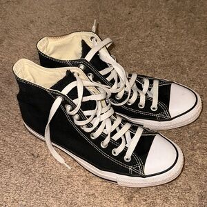 Black high top converse